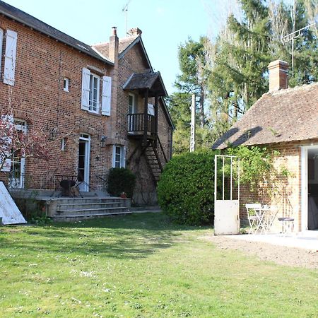 Villa Chez Santia Brinon-sur-Sauldre Exterior foto